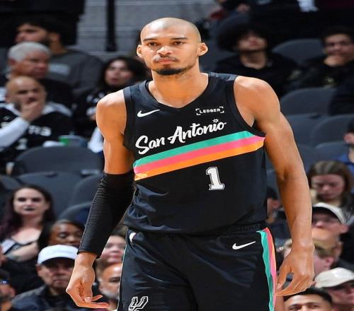 赫迪拉表示,渴望与穆帅,重聚共创佳,九游,JiuYou,九游官网,九游体育官网,九游体育下载,九游APP